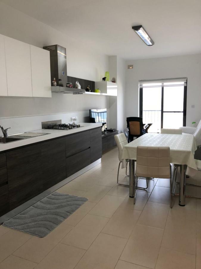Modern Apartment With Sea View Mellieħa Kültér fotó
